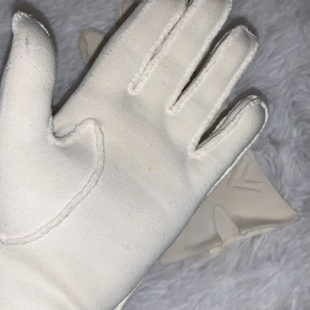 Vintage MCM‎ White Textured Gloves Size Small